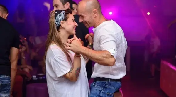 Gdzie można potańczyć w Ustroniu? Odkryj najlepsze kluby taneczne