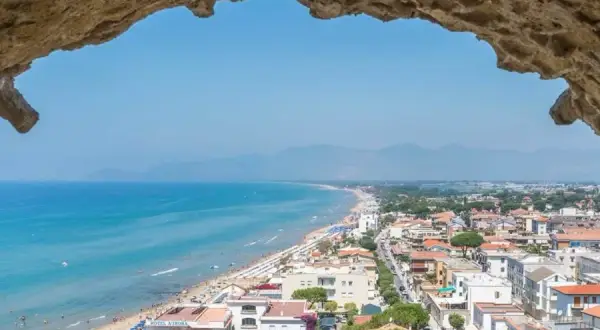 Jak dojechać z Rzymu nad morze? Sprawdź najlepsze połączenia i plaże